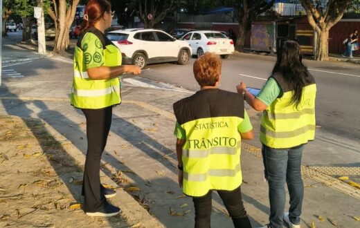 Pesquisa avalia circulação de veículos entre ruas do centro de Manaus
